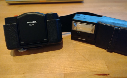 Minox schwarz zusammen - minox,