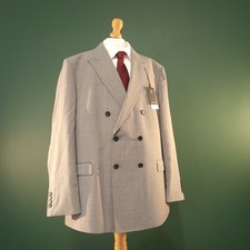 Marks & Spencer Grau