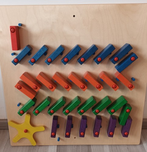 Wanddomino mit rad reihen - rad,