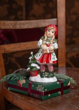 Goebel Engel - Mit Liebe schenken -  Im Winterwald  - NEUHEIT 2025 -