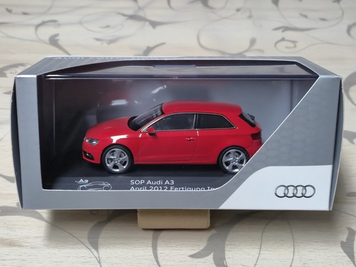 Audi modellauto 1 43 - (8v),