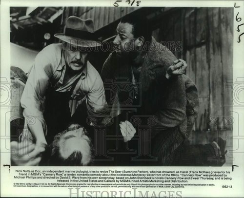 1982 press photo nick nolte - nick,