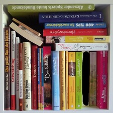 26x Katzen Hunde Bücher Sammlung Paket Regalfach Romane Ratgeber Kunde Freude