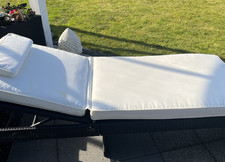 Lounge Möbel Liege Rattan schwarz RS Trade exclusiv inclusive Abdeckplane