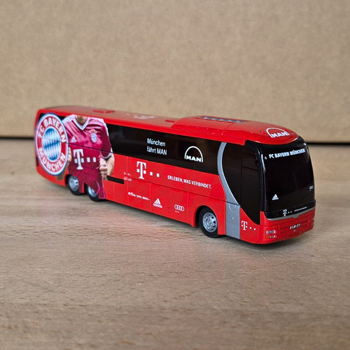 Rietze man lion coach - rietze,