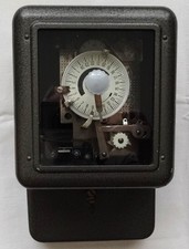 Glashütte Zeitschaltuhr/LS v 1S/VEB Uhren-Werk/DDR/1982/läuft/Deko/super !!!