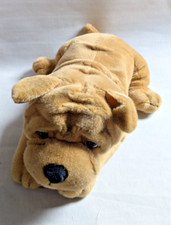 Kuschelwuschel Hund Braun Shar