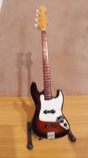 B Ware!  Preis Nachlass! Fenda Jass Bass 25cm Model MiniGitarre mit Stand 11-131