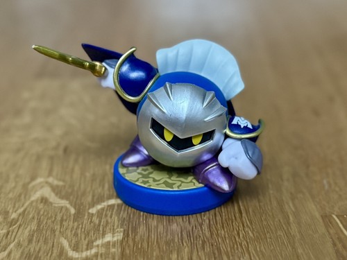 Kirby amiibo meta knight - kirby,