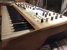 Arturia Polybrute 12 - 12-stimmiger polyphoner Analog Synthesizer in Bestzustand