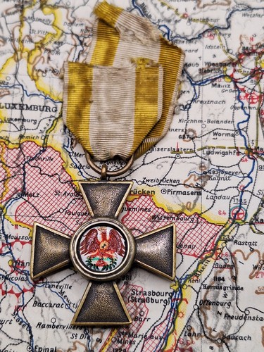 Roter adlerorden kreuz band - roter, am
