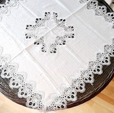 wunderschöne Deckchen mit Plauener Spitze  Gr:88x88 cm In Weiß 