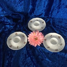 3 Porzellan Wunderschöne Eierbecher weiss mit Rosenmuster