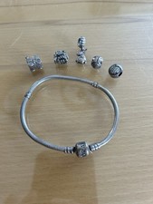 Pandora Armband Mit Charms