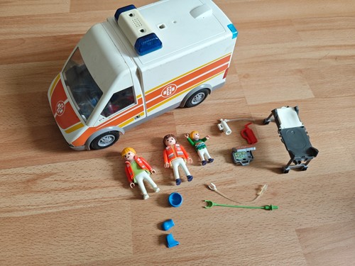 Playmobil krankenwagen - playmobil,