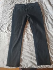 Damen Jeans von Levis, schwarz, Demi curve mid rise slim,  31/32 gut erhalten