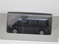 Bus multivan in schwarz - bus,