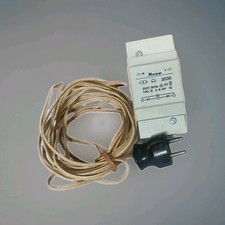 Alter Trafo 220V AC 4-8V