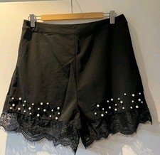 Hotpants Schwarz Perlen Spitze Gr. 42-44