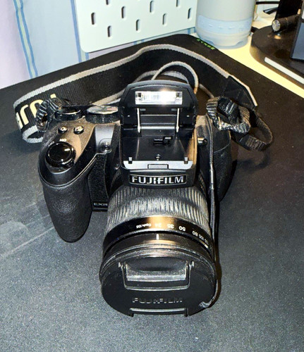 Fujifilm finepix hs25exr - fujifilm,