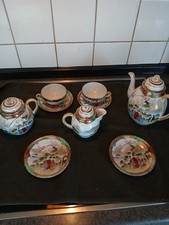 Altes chinesisches Teeservice, handbemalt, vor 1945, durchscheinendes Porzellan