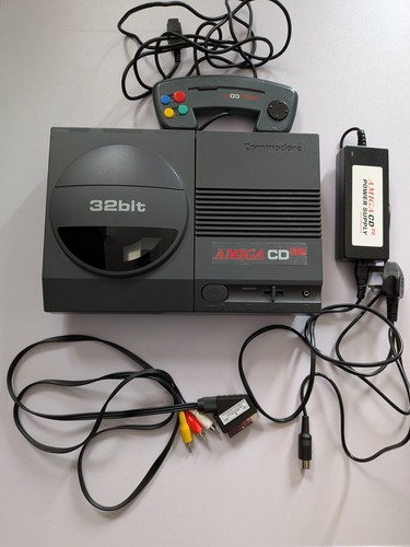 Vintage commodore amiga cd32 - commodore,