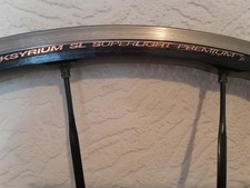 Mavic 2x Vorderrad  1 x Ksyrium SL Superlight Premium 1 x Aksium Race