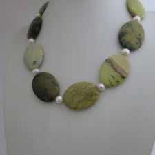 Kette 53cm Edelsteinkette Chrysopras 30mmx 40mm mit echten Perlen 9mm Handarbeit