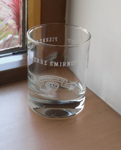 Pierre smirnoff vodka becher - vodka,
