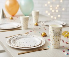 Partyteller & Becher Pappe 30