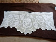 Scheibengardinen gehäckelt In Landhausstil