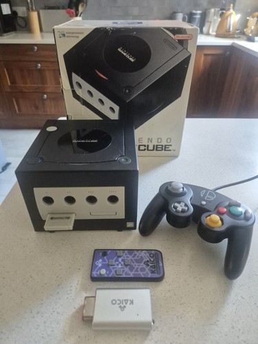 Boxed nintendo gamecube - boxed,