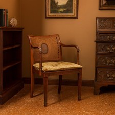 Antiker Sessel Walnuss