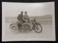 (2864) Photo 2.WK Soldaten Krad mit Beiwagen /Truppenint. Abzeichen / Sewastopol