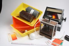3 Entwicklerschalen, Laborschalen, Dukaleuchte, Kl. Presse, Opallampe, Konvolut+