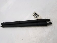 Paar Zylinder Kofferraum