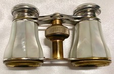 ANTIKES FERNGLAS THEATER OPER