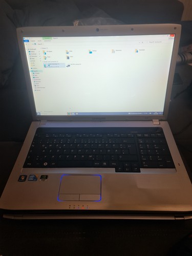 Samsung r730 brilliant rot - brilliant,