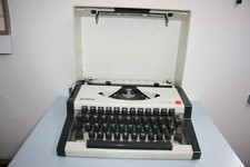 Koffer Schreibmaschine Olympia Traveller ca. 1970