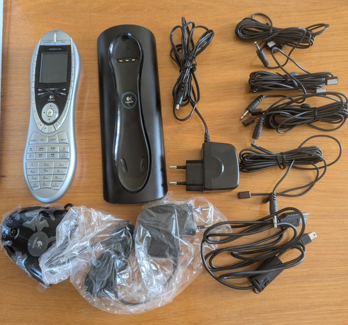 Logitech harmony 895 - logitech,