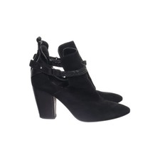 Kaviar Gauche, Stiefeletten