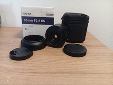 Sigma DN 60 mm F/2.8 AF