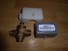 Honeywell VC8010-12 Stellantrieb mit 3-Wege Ventil für Buderus Logamax plus GB 1