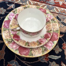 Beyer & Bock Tausendschön Rosen Tasse mit Teller und unterteller 