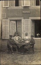 Foto Ak Feldgendarmerie Armee Abt. A, Soldaten in Uniformen - 10480711