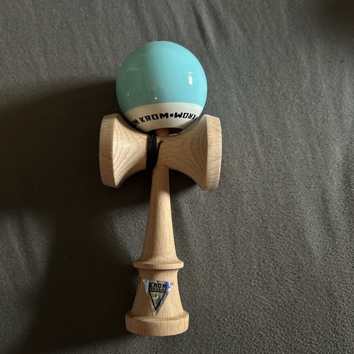 Kendama geschicklichkeitsspiel - kendama,