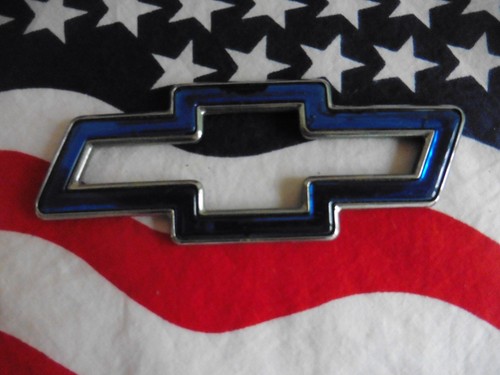 Chevrolet emblem badge - gm,