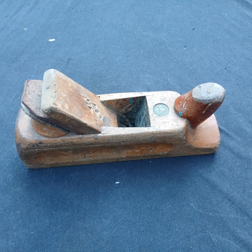 Sehr alter holz hobel ohne - holz,