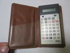 DDR RFT Schulrechner SR1 Taschenrechner VEB Mikroelektronik Mühlhausen Batt. NEU