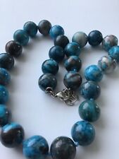 Yvesse? Blauer Jaspis Collier 45+4 cm, Kugel 13 mm cabochon 925 Silber rhod.
